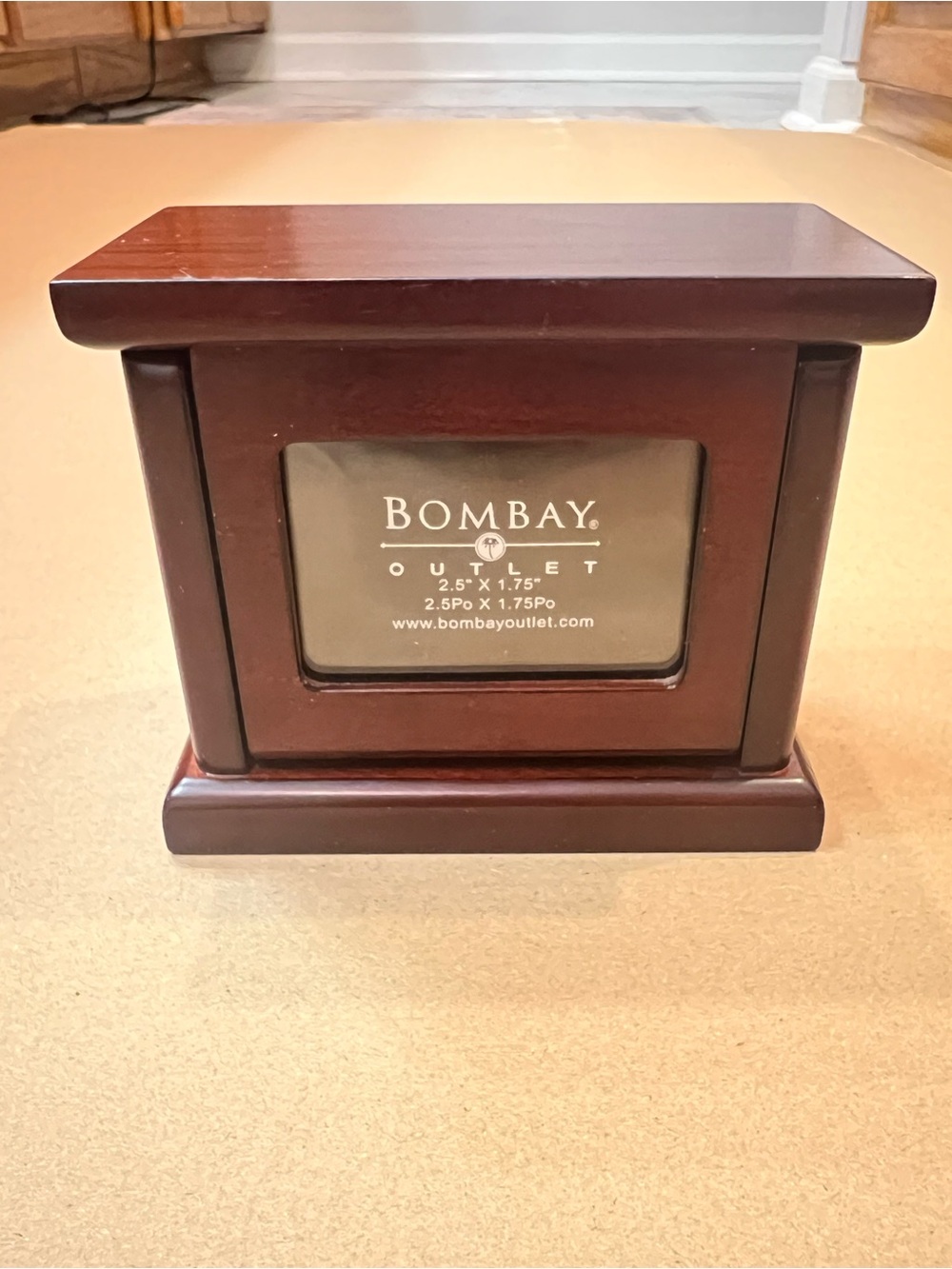 Bombay Mahogany Finish Wood Photo Frame Box in Deep Brown
